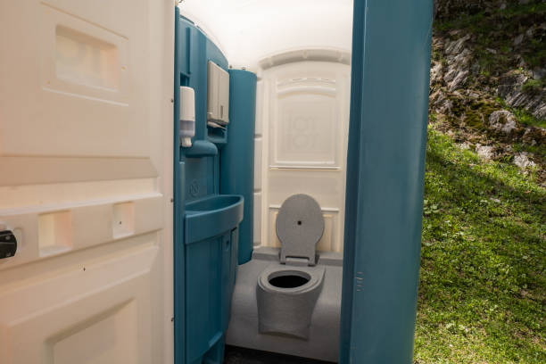 Best Portable bathroom rental  in Union, KY